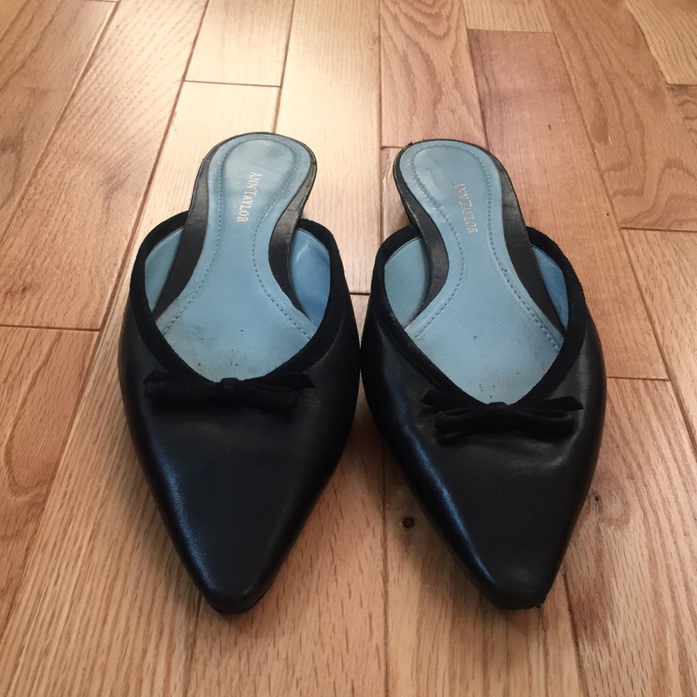 Ann Taylor flats